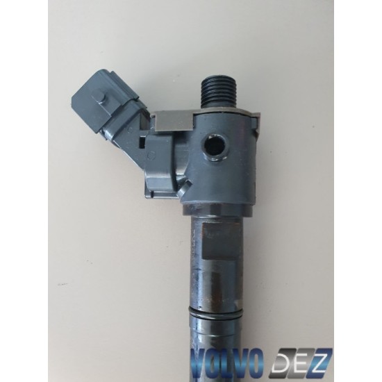 Fuel injector VOLVO 31336769